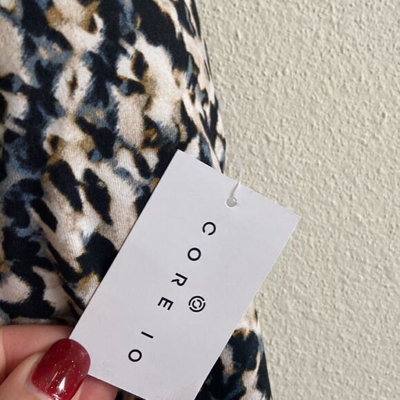 CORE 10 sports Bra NWT leopard print with grey color size L - Picture 3 of 13